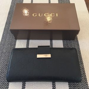 Authentic Gucci GG Black Leather Wallet